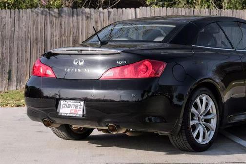 2014 INFINITI Q60 Base