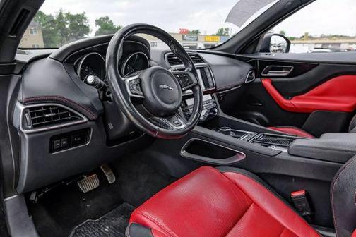 2018 Jaguar F-PACE 35t R-Sport