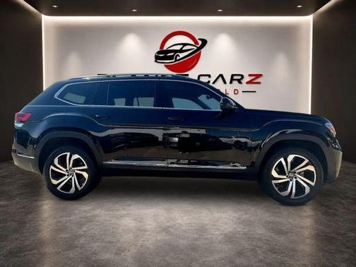 Deep Black Pearl Effect 2021 Volkswagen Atlas 3.6L SEL Premium