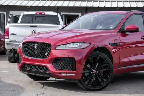 2018 Jaguar F-PACE S