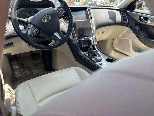 Majestic White 2016 INFINITI Q50 3.0T Premium