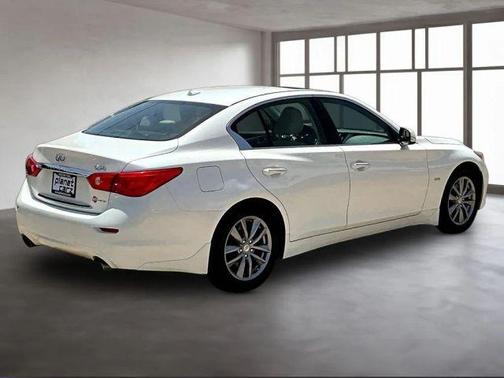 Majestic White 2016 INFINITI Q50 3.0T Premium