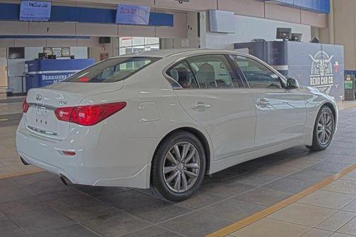 Majestic White 2016 INFINITI Q50 3.0T Premium