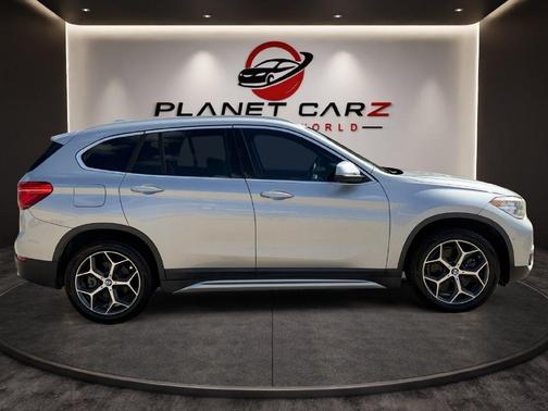 Glacier Silver Metallic 2018 BMW X1 sDrive28i