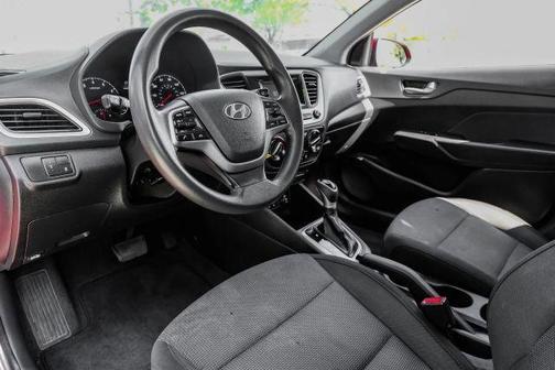 2020 Hyundai Accent SE