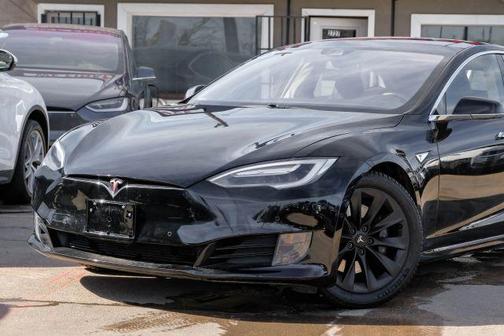 2016 Tesla Model S 70D