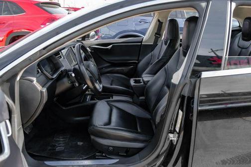 2016 Tesla Model S 70D