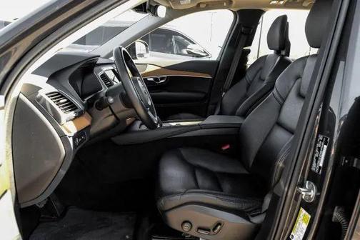 2022 Volvo XC90 Recharge Plug-In Hybrid T8 Inscription Expression 6 Passenger