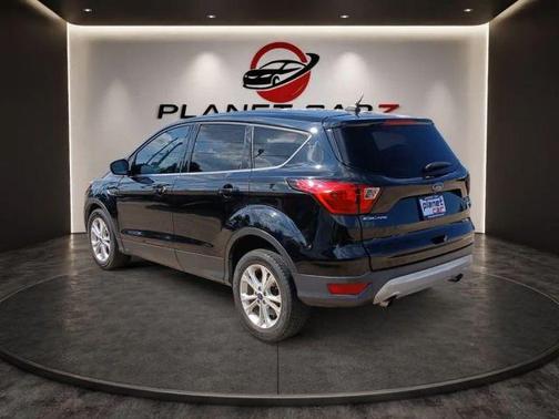 Black Metallic 2019 Ford Escape SE
