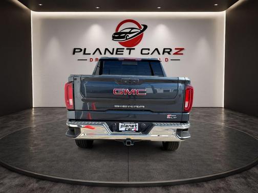 Dark Sky Metallic 2021 GMC Sierra 1500 SLT