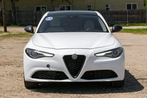 2019 Alfa Romeo Giulia Base
