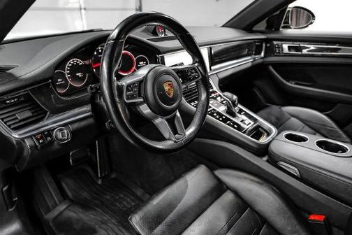 2017 Porsche Panamera 4S