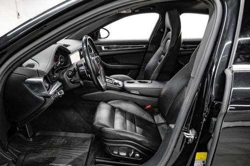 2017 Porsche Panamera 4S