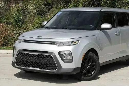 Sparkling Silver 2021 Kia Soul S