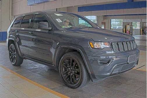 Rhino Clearcoat 2017 Jeep Grand Cherokee Altitude
