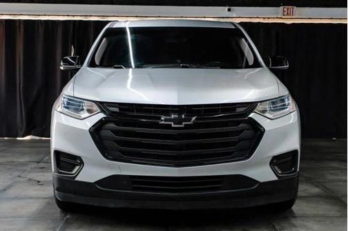 Silver Ice Metallic 2020 Chevrolet Traverse LS