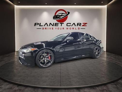 Alfa Black 2019 Alfa Romeo Giulia Ti