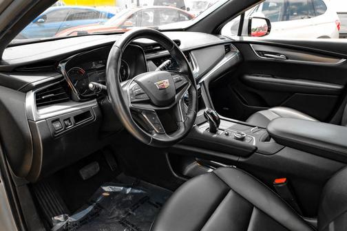 Silver Metallic 2023 Cadillac XT5 Luxury