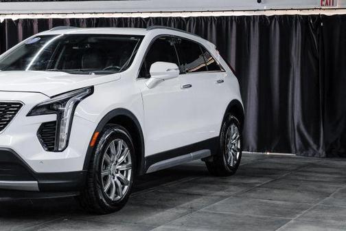 Crystal White Tri-Coat 2021 Cadillac XT4 Premium Luxury
