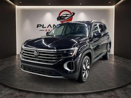 Deep Black Pearl Effect 2025 Volkswagen Atlas 2.0T SE
