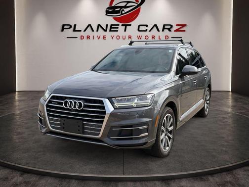 Samurai Gray Metallic 2019 Audi Q7 45 Premium Plus