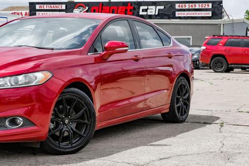 Ruby Red Metallic 2016 Ford Fusion SE