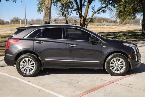 2017 Cadillac XT5 Base