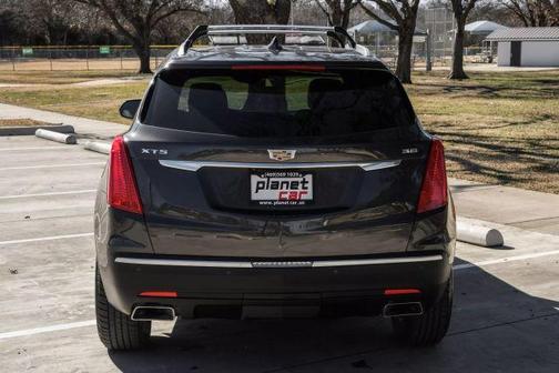 2017 Cadillac XT5 Base