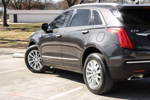 2017 Cadillac XT5 Base