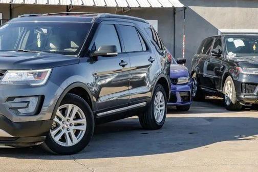 Magnetic 2019 Ford Explorer XLT