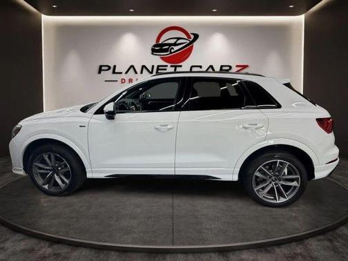 Arkona White 2024 Audi Q3 45 S line Premium