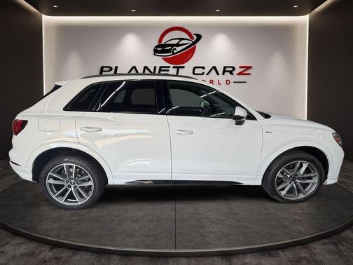 Arkona White 2024 Audi Q3 45 S line Premium
