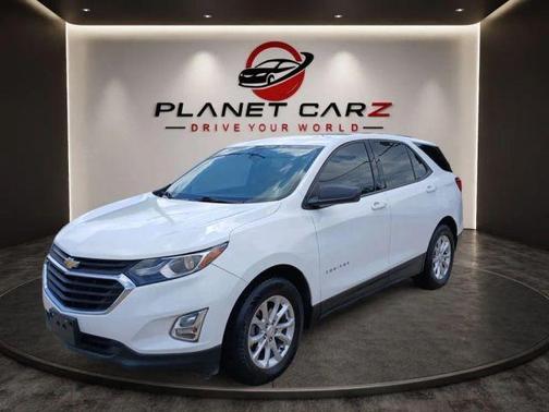 Summit White 2019 Chevrolet Equinox LS