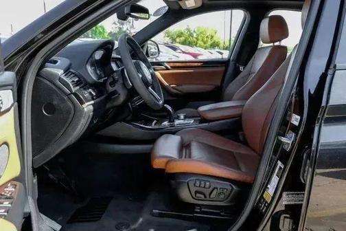 Black Sapphire Metallic 2016 BMW X4 M40i