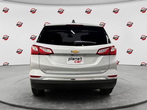 Silver Ice Metallic 2021 Chevrolet Equinox 1LT