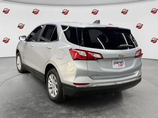 Silver Ice Metallic 2021 Chevrolet Equinox 1LT