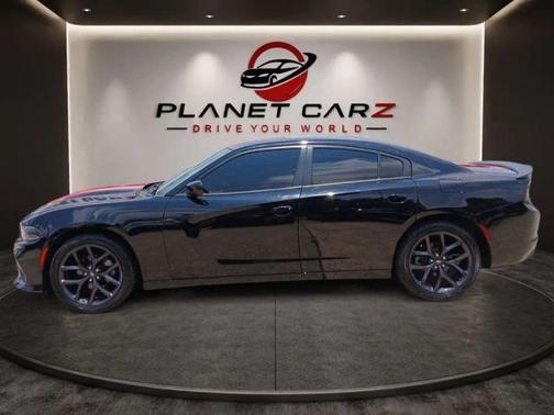 Pitch Black Clearcoat 2022 Dodge Charger SXT