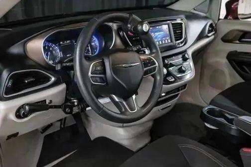 2018 Chrysler Pacifica Touring Plus