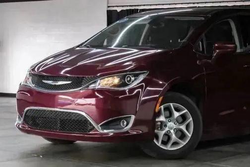 2018 Chrysler Pacifica Touring Plus
