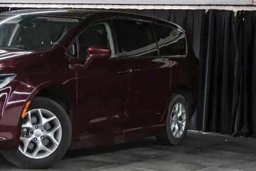 2018 Chrysler Pacifica Touring Plus