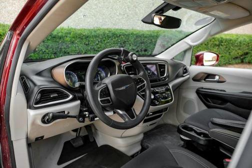 2018 Chrysler Pacifica Touring Plus