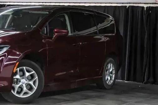 2018 Chrysler Pacifica Touring Plus