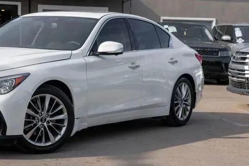 2023 INFINITI Q50 LUXE