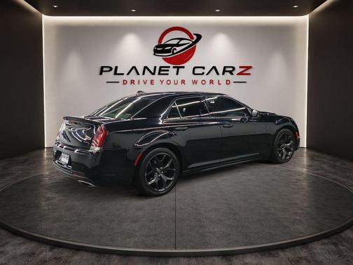 Gloss Black 2021 Chrysler 300 S