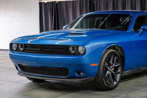 2022 Dodge Challenger SXT
