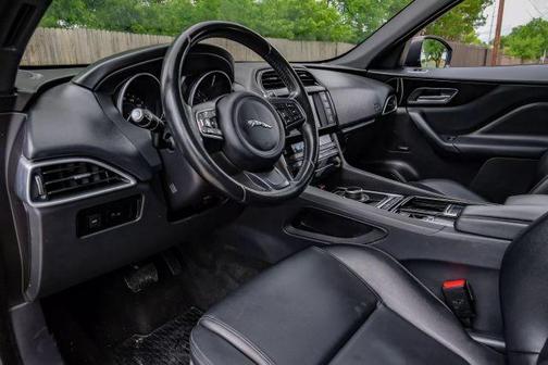 2018 Jaguar F-PACE 35t Premium