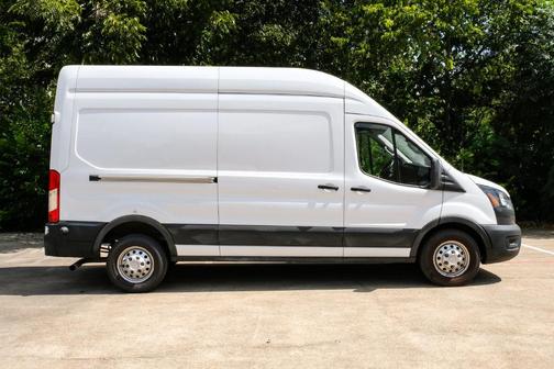 Oxford White 2023 Ford Transit-250 Base