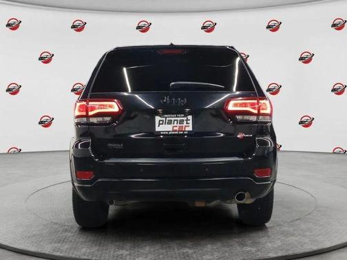 Diamond Black 2022 Jeep Grand Cherokee WK Laredo