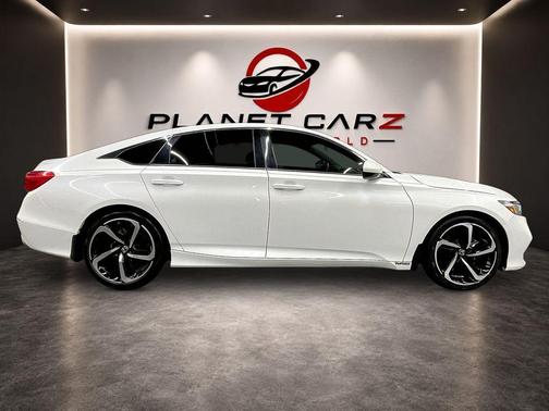 Platinum White Pearl 2019 Honda Accord Sport
