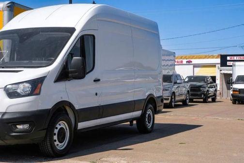 Oxford White 2023 Ford Transit-250 Base